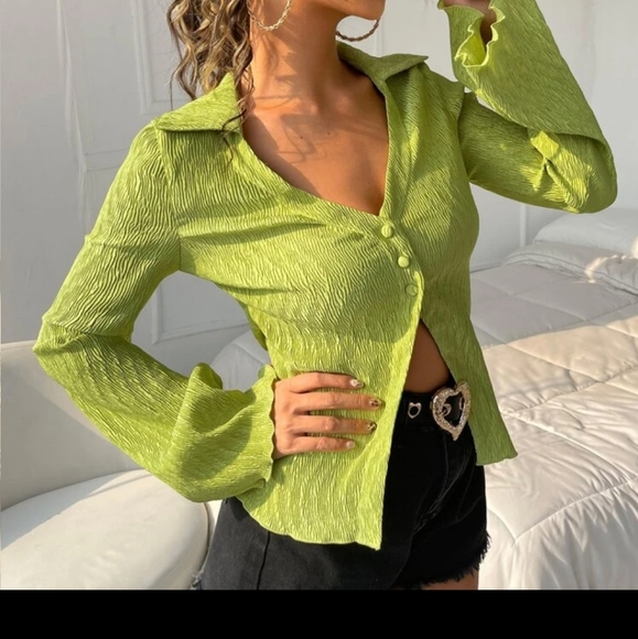 SHEIN Tops - NWOT SHEIN flounce long sleeve lettuce trim shirt